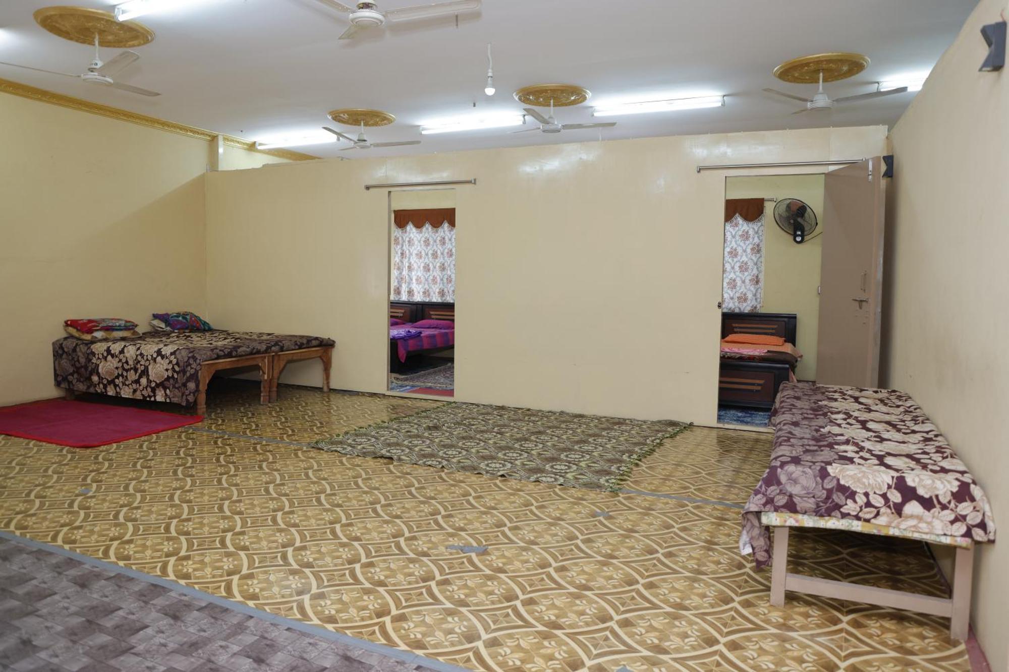 3 Bhk Non-Ac For 4 To 10 Guests For Families Lägenhet Hyderabad Exteriör bild