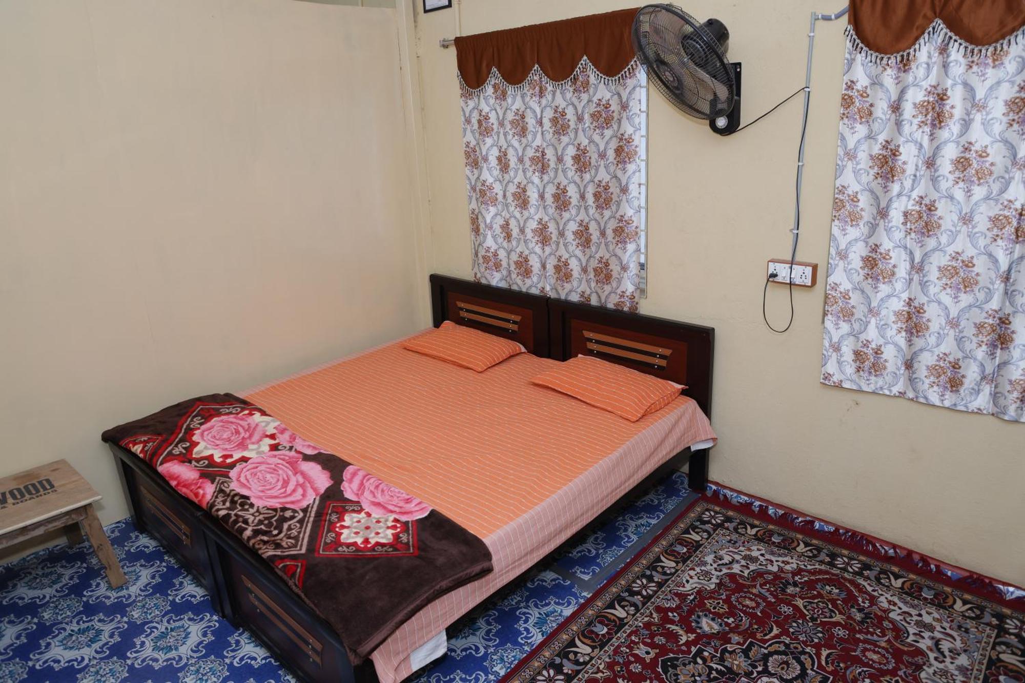 3 Bhk Non-Ac For 4 To 10 Guests For Families Lägenhet Hyderabad Exteriör bild